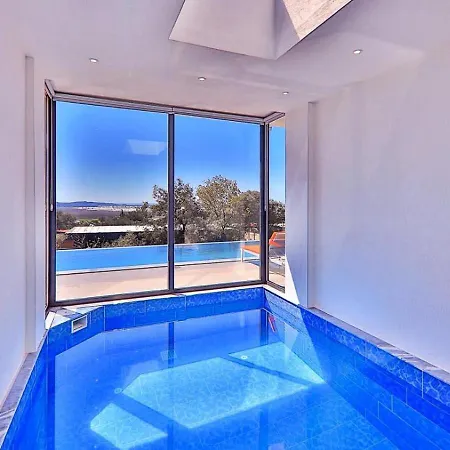 Caykoey 2 Bedroom Secluded With Private Pool Hot Tub