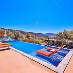 Caykoey 2 Bedroom Secluded With Private Pool Hot Tub * Kalkan