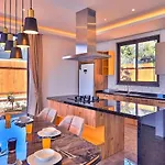 Caykoey 2 Bedroom Secluded With Private Pool Hot Tub * Kalkan