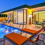 Caykoey 2 Bedroom Secluded With Private Pool Hot Tub Villa *